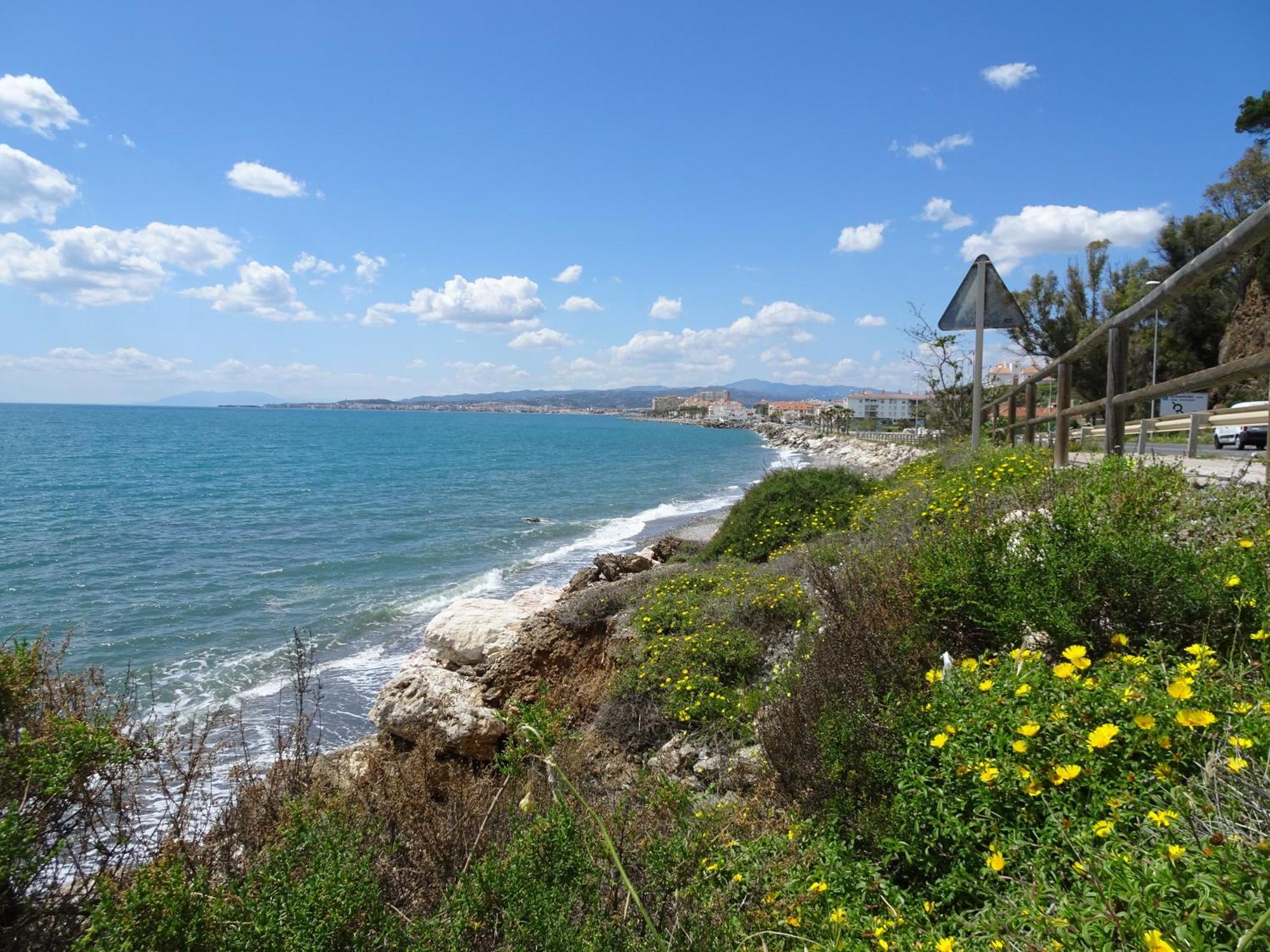 Encantador Atico Cerca Del Mar Algarrobo Costa Kültér fotó